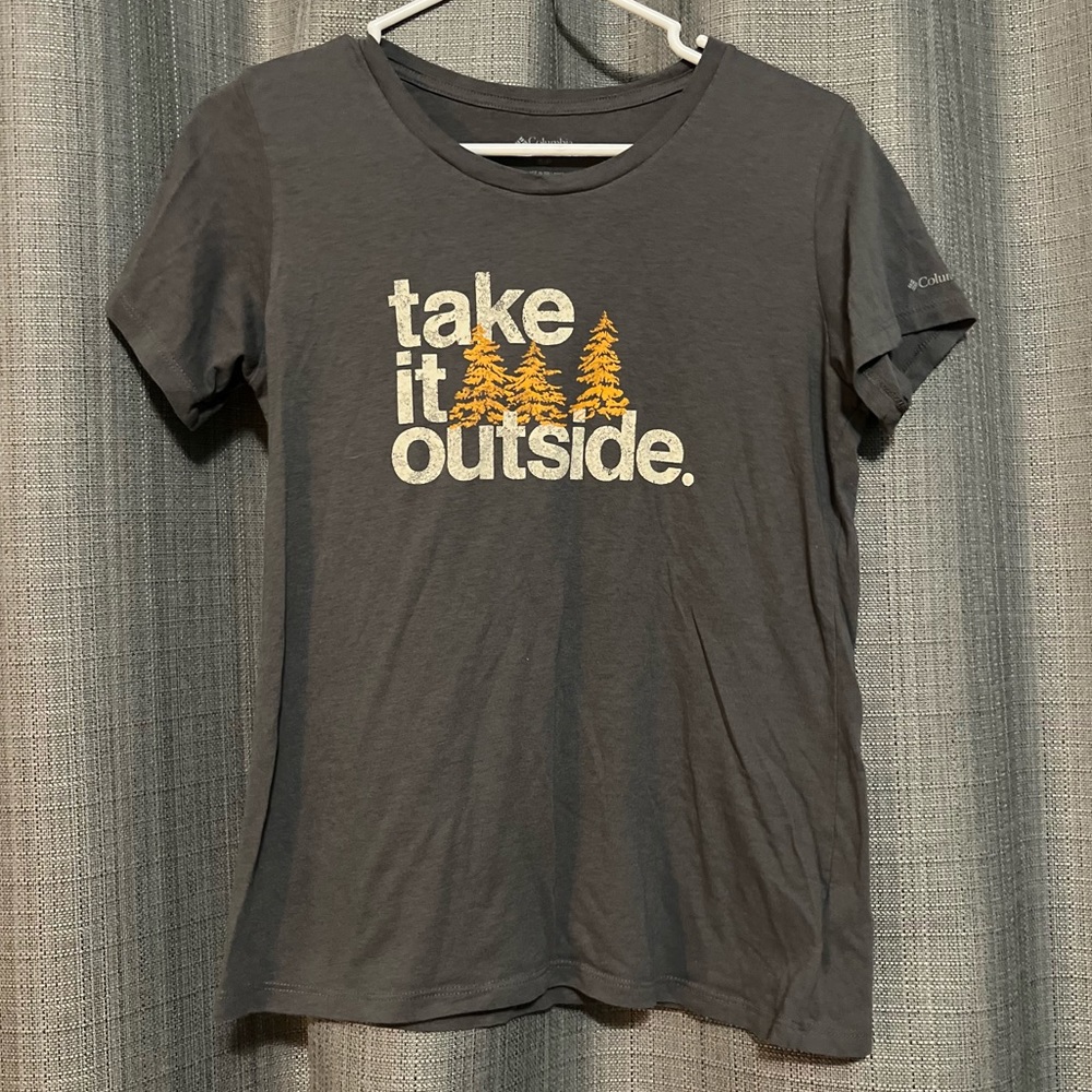 Columbia T-shirt